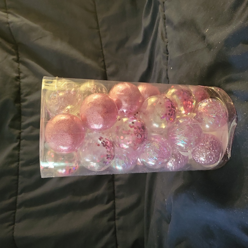 Christmas or wedding table setting balls